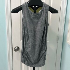 Duluth Trading Women's Small Gray Built-in Bra Avant-Garden Racerback Tank